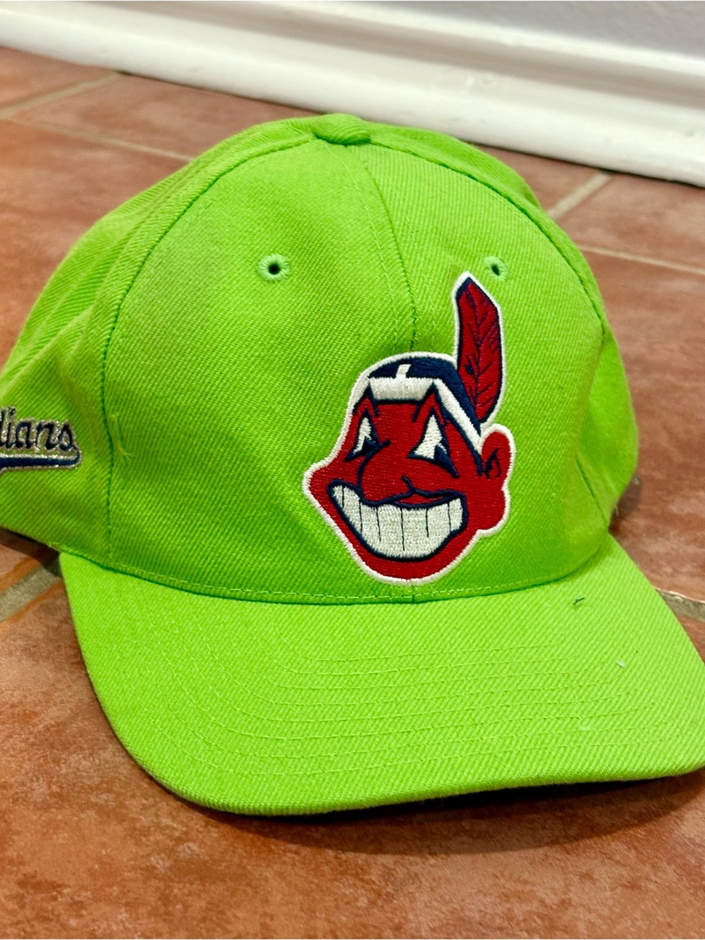 Drew Pearson Sports Star Collection CLEVELAND INDIANS Strap-Back Lime Green  Hat